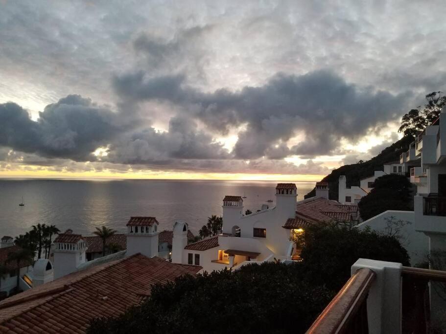 Sunrise Bliss Villa Avalon Esterno foto