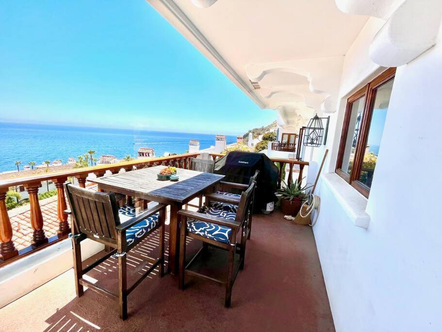 Sunrise Bliss Villa Avalon Esterno foto